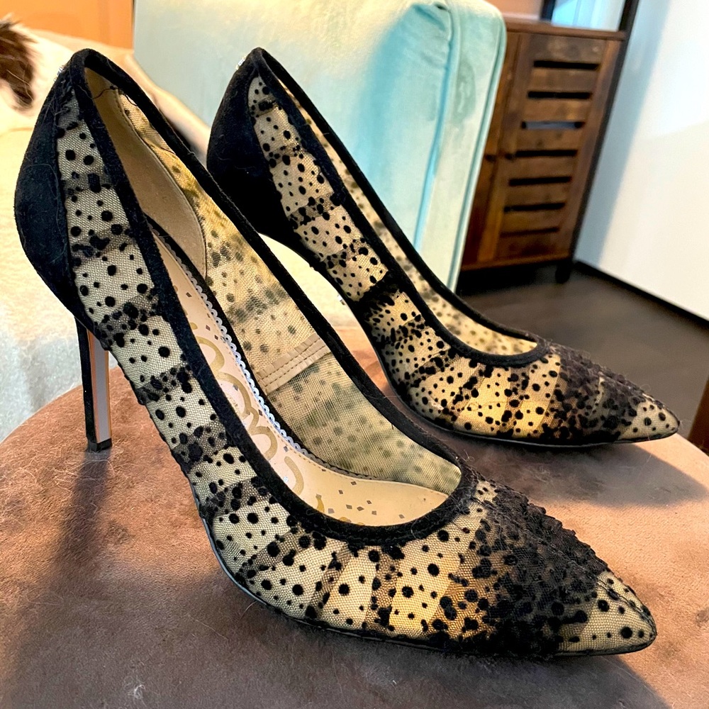 Sam Edelman lace pumps